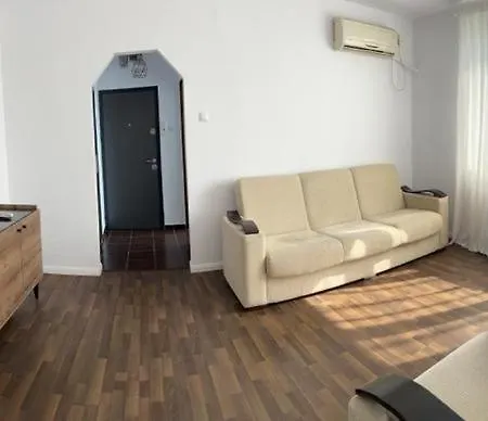 Central Apartment *