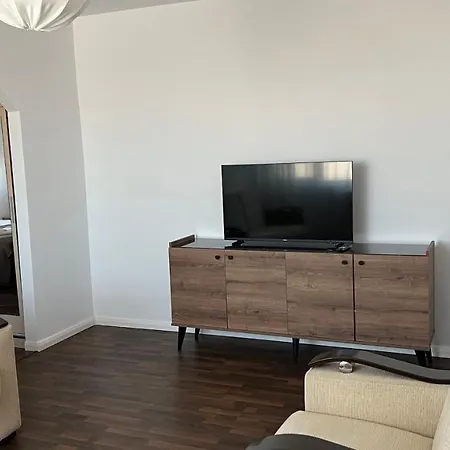 Central Apartment *